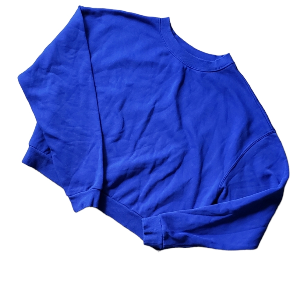 ***SOLD***NWOT Cropped & Cozy Sweatshirt